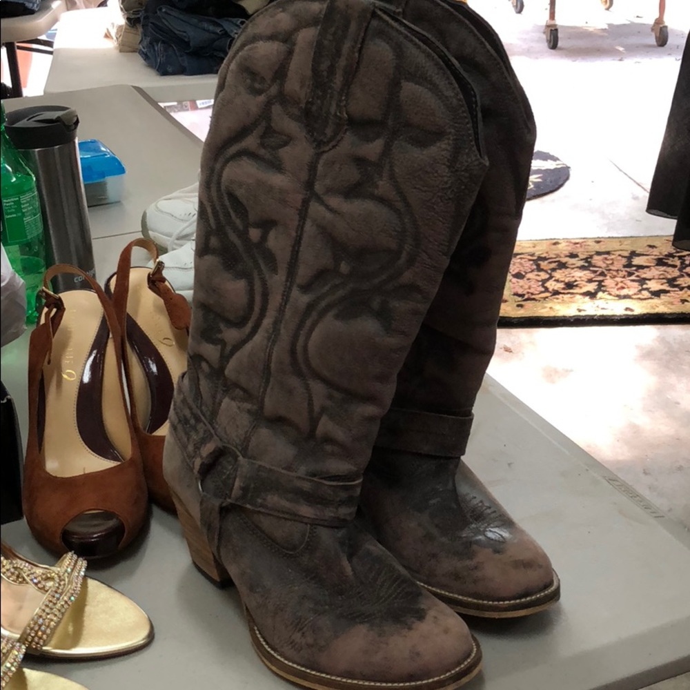Dingo Boots